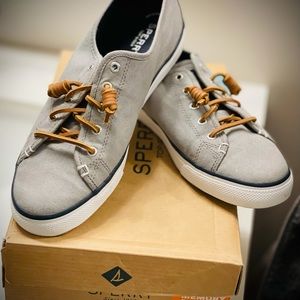 Sperry Seacoast Charcoal Tennis Shoe sz 10 like new worn once